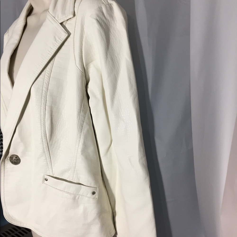 Baccini Jacket - image 3